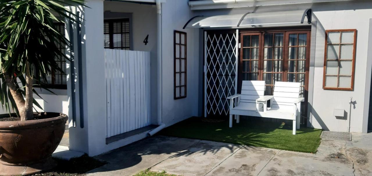 Shark Cove Little Cottage Kleinbaai Eksteriør billede