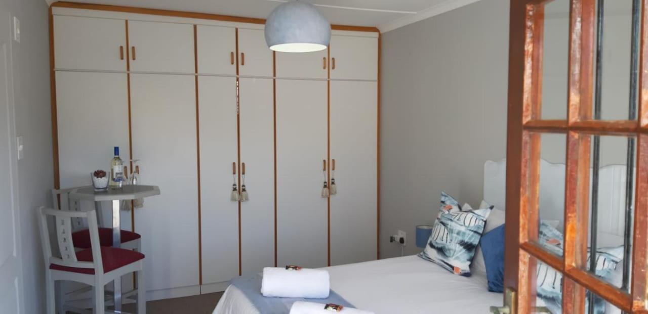 Shark Cove Little Cottage Kleinbaai Eksteriør billede