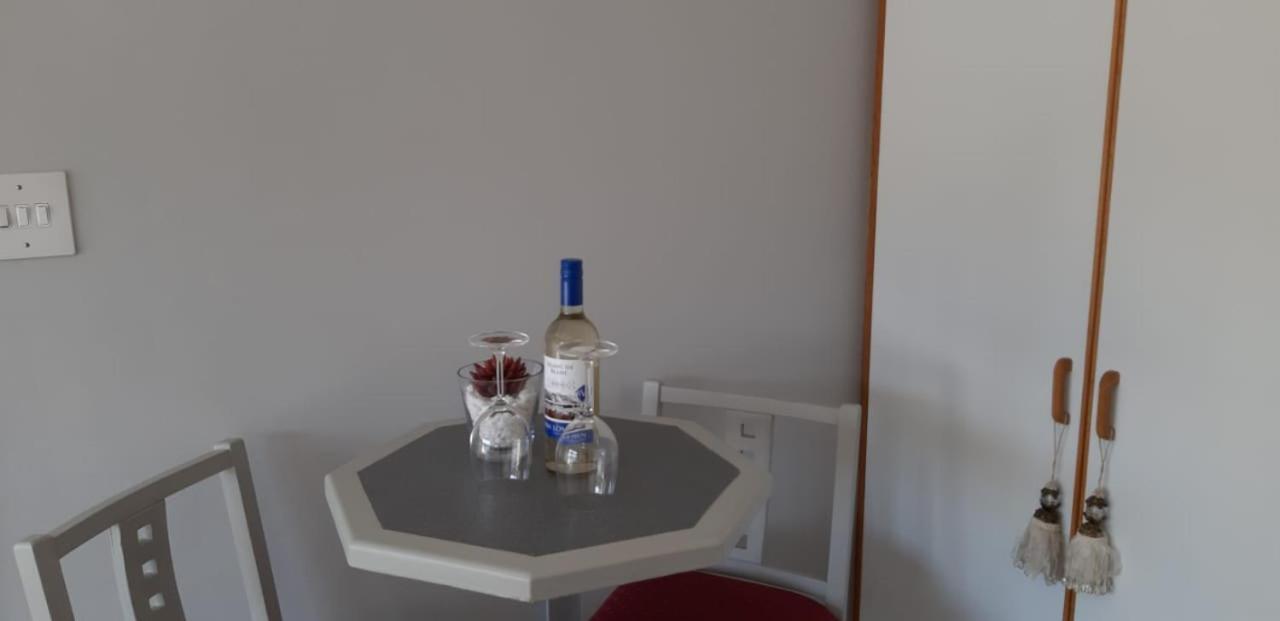 Shark Cove Little Cottage Kleinbaai Eksteriør billede